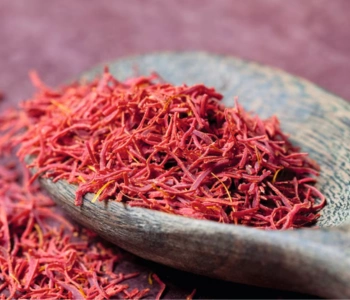 High-quality saffron handled with care to preserve aroma, flavor, and product integrity