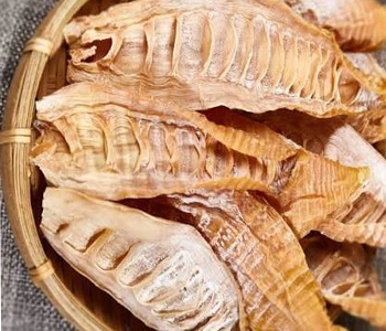 Solar dried bamboo shoots processed hygienically to extend shelf life and maintain product quality.