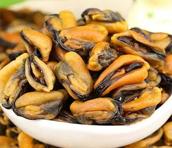 Solar dried mussels processed with RSFP solar dryers to preserve freshness, quality, and longer storage life.