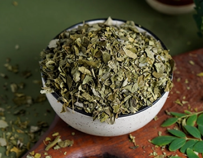 Packing dried agricultural produce